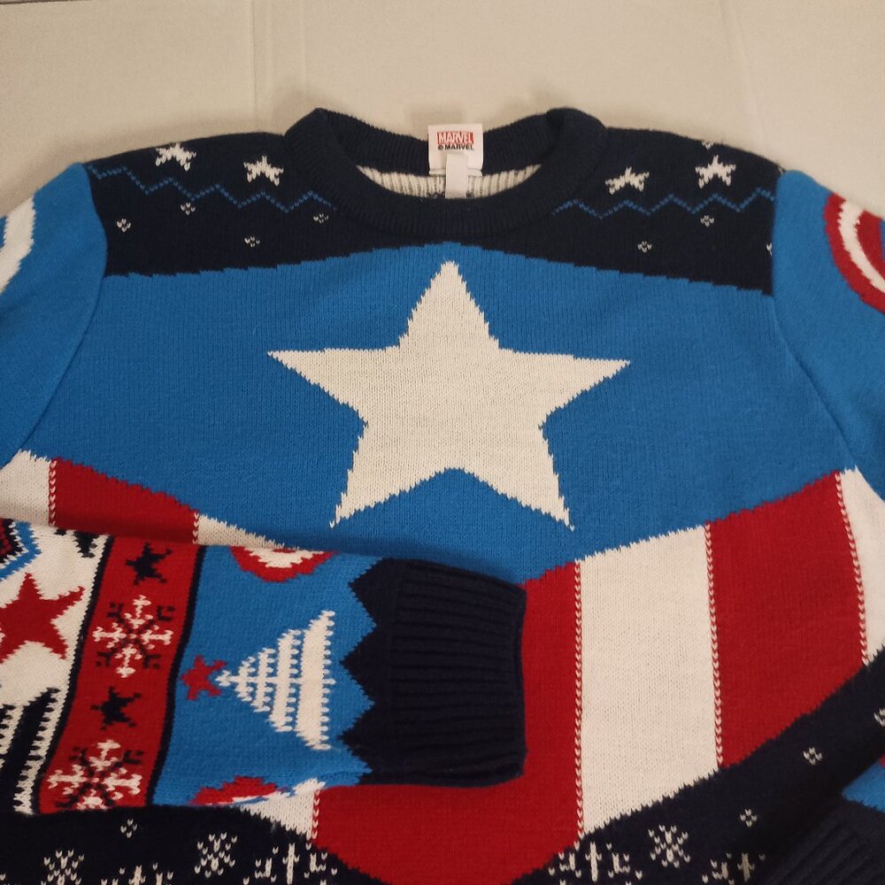 Marvel Avengers Captain America Sweater Men’s Size Medium Excellent EUC - Picture 4 of 16